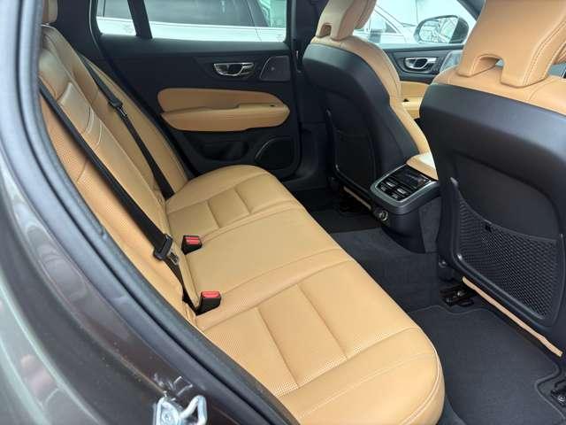 V60 T5 インスクリプション 認定中古車・ワンオーナー・禁煙車・弊社下取車・B&Wプレミアムサウンドシステム・茶革・シートヒーター&クーラー(25枚目)