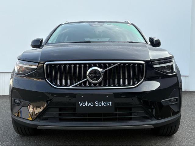 ＸＣ４０ アルティメット　Ｂ４　ＡＷＤ　４ＷＤ　サンルーフ　３６０度カメラ　グーグル搭載搭載車　Ｈａｒｍａｎ　ｋａｒｄｏｎスピーカー　シートヒーター　ハンドルヒーター　リアシートヒーター（4枚目）