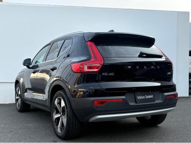 ＸＣ４０ アルティメット　Ｂ４　ＡＷＤ　４ＷＤ　サンルーフ　３６０度カメラ　グーグル搭載搭載車　Ｈａｒｍａｎ　ｋａｒｄｏｎスピーカー　シートヒーター　ハンドルヒーター　リアシートヒーター（8枚目）