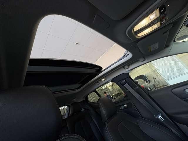 ＸＣ４０ アルティメット　Ｂ４　ＡＷＤ　４ＷＤ　サンルーフ　３６０度カメラ　グーグル搭載搭載車　Ｈａｒｍａｎ　ｋａｒｄｏｎスピーカー　シートヒーター　ハンドルヒーター　リアシートヒーター（21枚目）