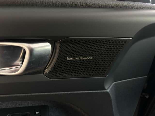 ＸＣ４０ アルティメット　Ｂ４　ＡＷＤ　４ＷＤ　サンルーフ　３６０度カメラ　グーグル搭載搭載車　Ｈａｒｍａｎ　ｋａｒｄｏｎスピーカー　シートヒーター　ハンドルヒーター　リアシートヒーター（35枚目）