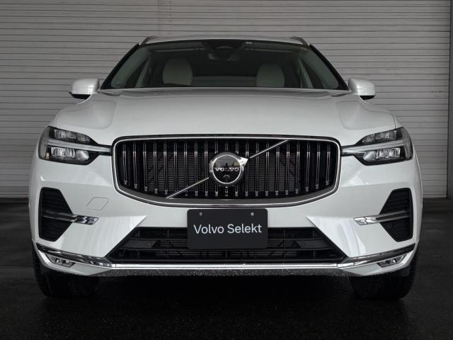 ＸＣ６０ アルティメット　Ｂ５　ＡＷＤ　４ＷＤ　サンルーフ　グーグル搭載車　３６０度カメラ　Ｈａｒｍａｎ　ｋａｒｄｏｎスピーカー　シートヒーター　ハンドルヒーター　シートクーラー　リアシートヒーター（4枚目）