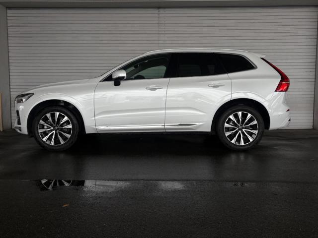 ＸＣ６０ アルティメット　Ｂ５　ＡＷＤ　４ＷＤ　サンルーフ　グーグル搭載車　３６０度カメラ　Ｈａｒｍａｎ　ｋａｒｄｏｎスピーカー　シートヒーター　ハンドルヒーター　シートクーラー　リアシートヒーター（9枚目）