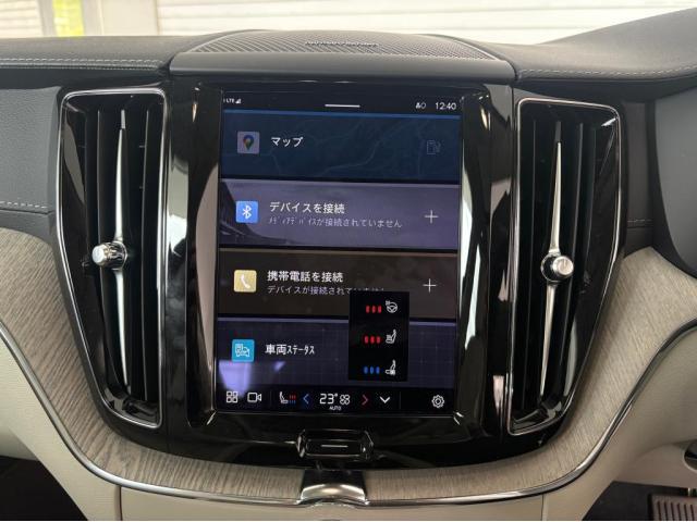 ＸＣ６０ アルティメット　Ｂ５　ＡＷＤ　４ＷＤ　サンルーフ　グーグル搭載車　３６０度カメラ　Ｈａｒｍａｎ　ｋａｒｄｏｎスピーカー　シートヒーター　ハンドルヒーター　シートクーラー　リアシートヒーター（11枚目）