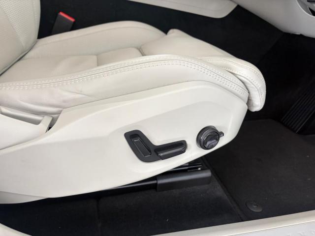 ＸＣ６０ アルティメット　Ｂ５　ＡＷＤ　４ＷＤ　サンルーフ　グーグル搭載車　３６０度カメラ　Ｈａｒｍａｎ　ｋａｒｄｏｎスピーカー　シートヒーター　ハンドルヒーター　シートクーラー　リアシートヒーター（20枚目）