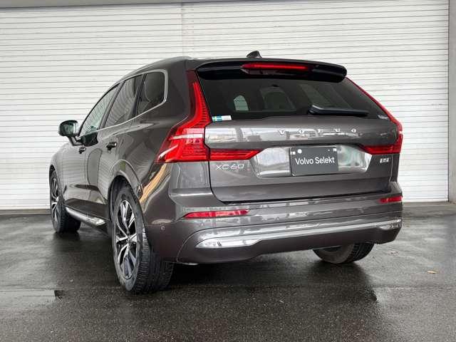 ＸＣ６０ アルティメット　Ｂ５　ＡＷＤ　４ＷＤ　３６０度カメラ　サンルーフ　ドライブレコーダー　グーグル搭載車両　Ｂ＆Ｗスピーカー　エアサスペンション装着車　　シートクーラー（8枚目）