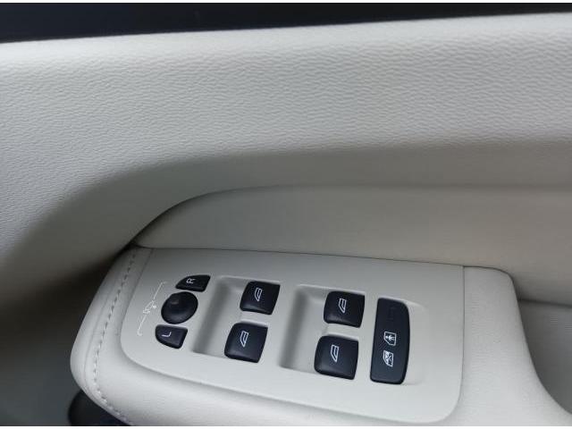 ＸＣ６０ アルティメット　Ｂ５　ＡＷＤ　４ＷＤ　３６０度カメラ　サンルーフ　ドライブレコーダー　グーグル搭載車両　Ｂ＆Ｗスピーカー　エアサスペンション装着車　　シートクーラー（19枚目）