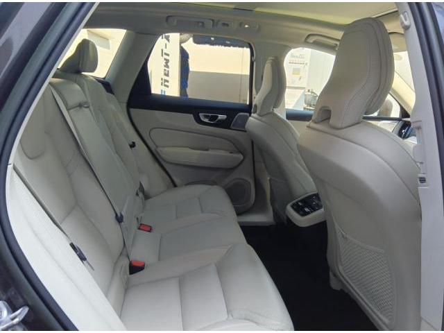 ＸＣ６０ アルティメット　Ｂ５　ＡＷＤ　４ＷＤ　３６０度カメラ　サンルーフ　ドライブレコーダー　グーグル搭載車両　Ｂ＆Ｗスピーカー　エアサスペンション装着車　　シートクーラー（21枚目）