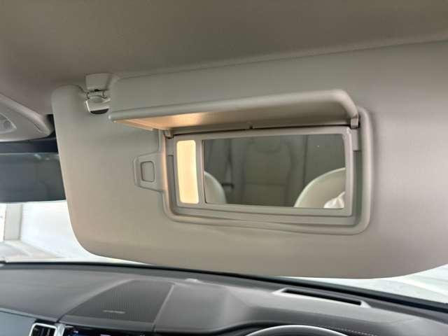 ＸＣ６０ アルティメット　Ｂ５　ＡＷＤ　４ＷＤ　３６０度カメラ　サンルーフ　ドライブレコーダー　グーグル搭載車両　Ｂ＆Ｗスピーカー　エアサスペンション装着車　　シートクーラー（32枚目）