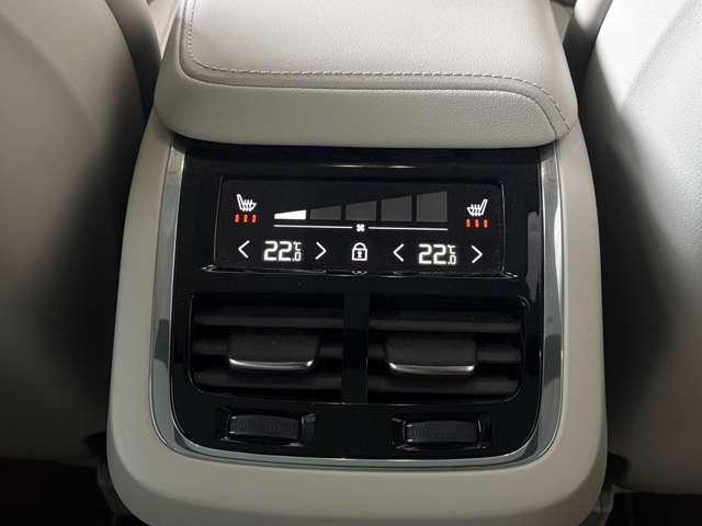 ＸＣ６０ アルティメット　Ｂ５　ＡＷＤ　４ＷＤ　３６０度カメラ　サンルーフ　ドライブレコーダー　グーグル搭載車両　Ｂ＆Ｗスピーカー　エアサスペンション装着車　　シートクーラー（35枚目）