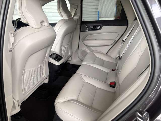 ＸＣ６０ アルティメット　Ｂ５　ＡＷＤ　４ＷＤ　３６０度カメラ　サンルーフ　ドライブレコーダー　グーグル搭載車両　Ｂ＆Ｗスピーカー　エアサスペンション装着車　　シートクーラー（40枚目）