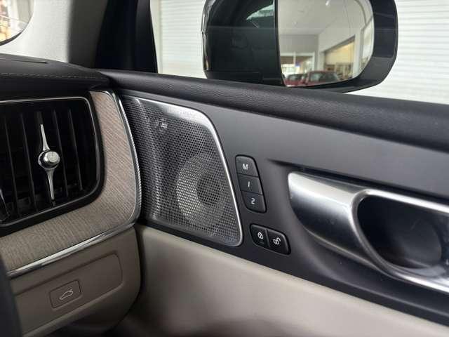 ＸＣ６０ アルティメット　Ｂ５　ＡＷＤ　４ＷＤ　３６０度カメラ　サンルーフ　ドライブレコーダー　グーグル搭載車両　Ｂ＆Ｗスピーカー　エアサスペンション装着車　　シートクーラー（41枚目）