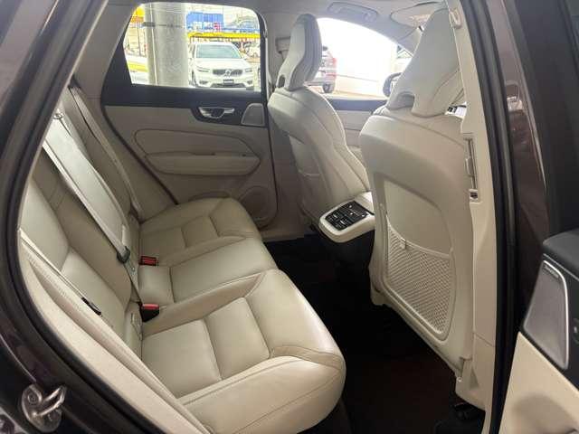 ＸＣ６０ アルティメット　Ｂ５　ＡＷＤ　４ＷＤ　３６０度カメラ　サンルーフ　ドライブレコーダー　グーグル搭載車両　Ｂ＆Ｗスピーカー　エアサスペンション装着車　　シートクーラー（45枚目）