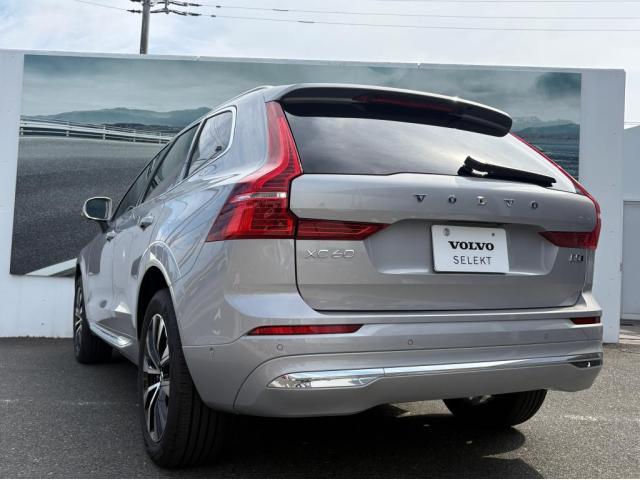 ＸＣ６０ ウルトラ　Ｂ５　ＡＷＤ　４ＷＤ　３６０度カメラ　サンルーフ　ドライブレコーダー　グーグル搭載車両　　シートクーラー（11枚目）