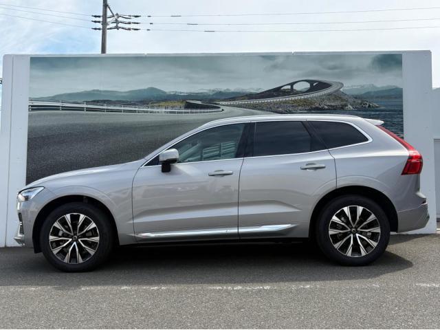 ＸＣ６０ ウルトラ　Ｂ５　ＡＷＤ　４ＷＤ　３６０度カメラ　サンルーフ　ドライブレコーダー　グーグル搭載車両　　シートクーラー（12枚目）