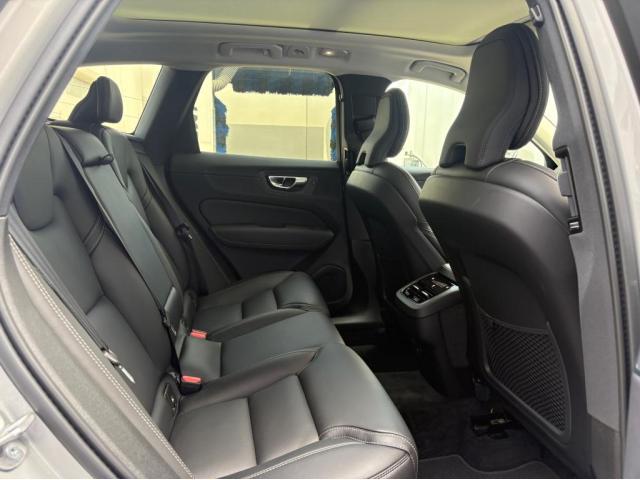 ＸＣ６０ ウルトラ　Ｂ５　ＡＷＤ　４ＷＤ　３６０度カメラ　サンルーフ　ドライブレコーダー　グーグル搭載車両　　シートクーラー（20枚目）