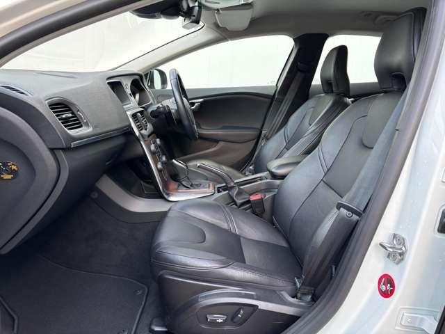 Ｖ４０ Ｔ３　インスクリプション　認定中古車・禁煙車・ブラックレザー・ｈａｒｍａｎ／ｋａｒｄｏｎ・シートヒーター・バックカメラ・純正ＨＤＤナビ・ＴＶ・Ｂｌｕｅｔｏｏｔｈ・パワーシート・シートメモリー（33枚目）