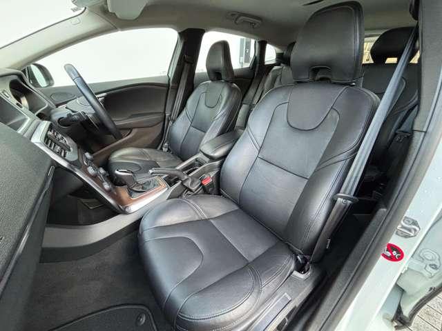 Ｖ４０ Ｔ３　インスクリプション　認定中古車・禁煙車・ブラックレザー・ｈａｒｍａｎ／ｋａｒｄｏｎ・シートヒーター・バックカメラ・純正ＨＤＤナビ・ＴＶ・Ｂｌｕｅｔｏｏｔｈ・パワーシート・シートメモリー（34枚目）