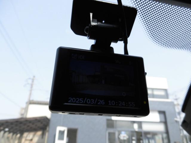 ３シリーズ ３２０ｉツーリング　Ｍスポーツ　後期型　デイライト　ＥＴＣ　ドラレコ　ウォターポンプキャリアＡｓｓｙ交換済み　フットオープナー付き電動トランク（19枚目）