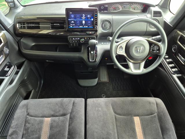 Ｎ－ＢＯＸカスタム Ｇ・Ｌホンダセンシング　ワンオーナー／純正８インチナビ（フルセグ／ＣＤ／ＤＶＤ／Ｂｌｕｅｔｏｏｔｈ／ＵＳＢ）／バックカメラ／コーナーセンサー／電動スライド／ビルトインＥＴＣ／ＬＥＤライト／ホンダセンシング（2枚目）