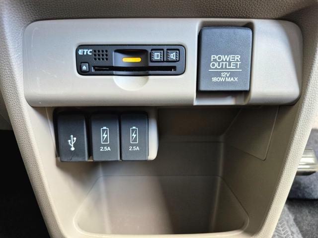 Ｎ－ＷＧＮ Ｇ・Ｌパッケージ　ワンオーナー／純正メモリナビ（ワンセグ／ＣＤ／Ｂｌｕｅｔｏｏｔｈ／ＵＳＢ）／バックカメラ／オートライト／ＨＩＤライト／ビルトインＥＴＣ／ＵＳＢポート／スマートキー／プッシュスタート（13枚目）