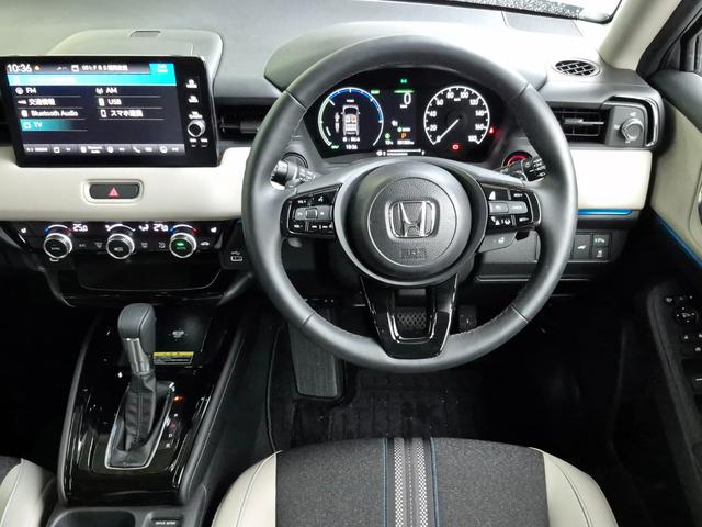 ヴェゼル e:HEVZ・PLaYパッケージ 当社デモカー使用/メーカー純正メモリナビ(フルセグ/Bluetooth/USB)/バックカメラ/LEDヘッドライト/パワーバックドア/コーナーセンサー/置くだけ充電/ビルトインETC/ホンダセンシング(7枚目)