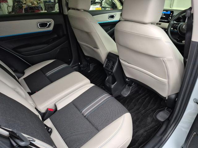 ヴェゼル e:HEVZ・PLaYパッケージ 当社デモカー使用/メーカー純正メモリナビ(フルセグ/Bluetooth/USB)/バックカメラ/LEDヘッドライト/パワーバックドア/コーナーセンサー/置くだけ充電/ビルトインETC/ホンダセンシング(37枚目)