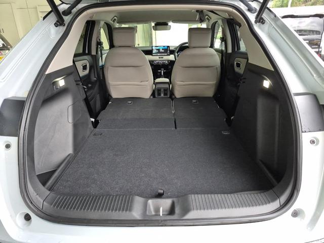 ヴェゼル e:HEVZ・PLaYパッケージ 当社デモカー使用/メーカー純正メモリナビ(フルセグ/Bluetooth/USB)/バックカメラ/LEDヘッドライト/パワーバックドア/コーナーセンサー/置くだけ充電/ビルトインETC/ホンダセンシング(40枚目)