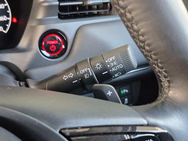 ヴェゼル e:HEVZ 当社代車使用/純正メモリナビ(フルセグ/CD/DVD/Bluetooth/USB)/バックカメラ/コーナーセンサー/BSM/パドルシフト/シートヒーター/パワーバックドア/ホンダセンシング(16枚目)