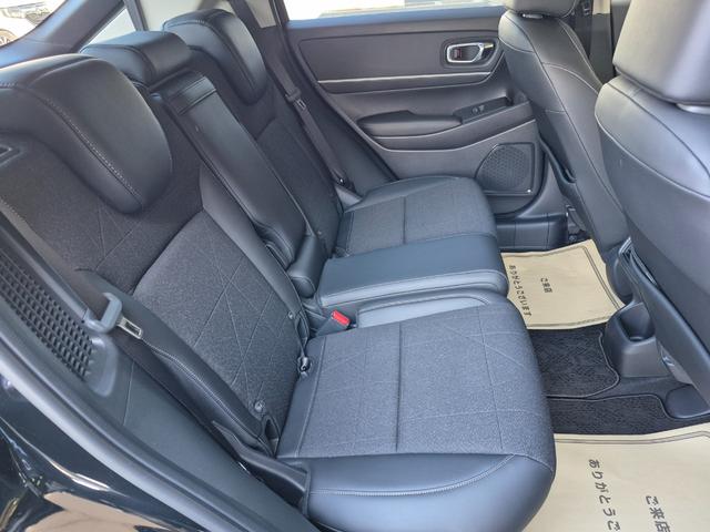 ヴェゼル e:HEVZ 当社代車使用/純正メモリナビ(フルセグ/CD/DVD/Bluetooth/USB)/バックカメラ/コーナーセンサー/BSM/パドルシフト/シートヒーター/パワーバックドア/ホンダセンシング(32枚目)
