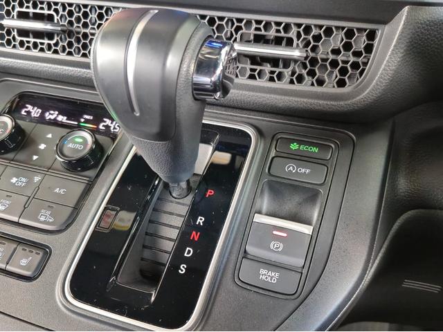 ステップワゴン スパーダ 当社代車使用/純正メモリナビ(フルセグ/CD/DVD/Bluetooth)/パワーバックドア/LEDヘッドライト/両側電動スライド/シートヒーター/オットマン/ホンダセンシング(13枚目)