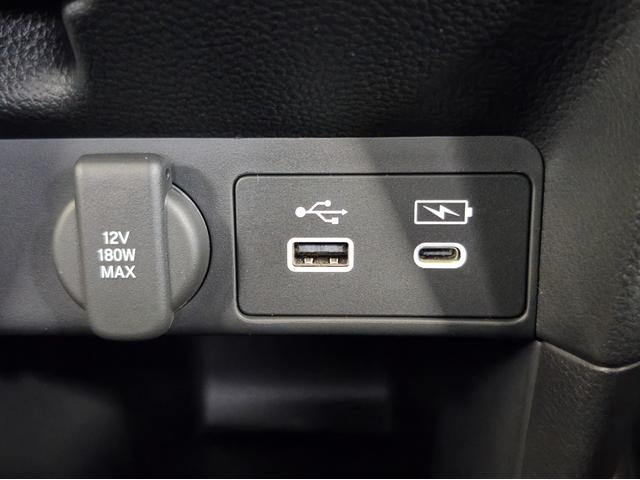 ステップワゴン スパーダ 当社代車使用/純正メモリナビ(フルセグ/CD/DVD/Bluetooth)/パワーバックドア/LEDヘッドライト/両側電動スライド/シートヒーター/オットマン/ホンダセンシング(14枚目)