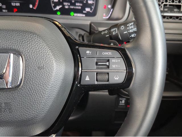 ステップワゴン スパーダ 当社代車使用/純正メモリナビ(フルセグ/CD/DVD/Bluetooth)/パワーバックドア/LEDヘッドライト/両側電動スライド/シートヒーター/オットマン/ホンダセンシング(17枚目)