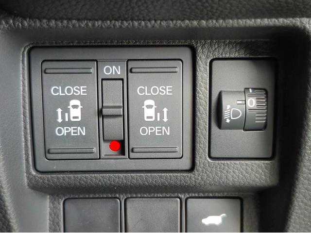 ステップワゴン スパーダ 当社代車使用/純正メモリナビ(フルセグ/CD/DVD/Bluetooth)/パワーバックドア/LEDヘッドライト/両側電動スライド/シートヒーター/オットマン/ホンダセンシング(19枚目)