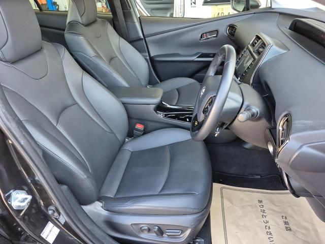 プリウス Ａツーリングセレクション・ブラックエディション　ワンオーナー／純正メモリナビ（Ｂｌｕｅｔｏｏｔｈ／ＵＳＢ）／全方位カメラ／ビルトインＥＴＣ／シートヒーター／パワーシート／コーナーセンサー／トノカバー／ＬＥＤフォグライト／トヨタセーフティセンス（34枚目）