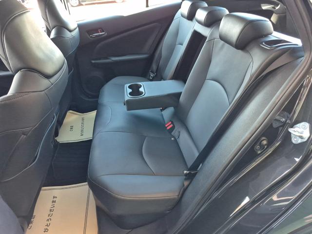 プリウス Ａツーリングセレクション・ブラックエディション　ワンオーナー／純正メモリナビ（Ｂｌｕｅｔｏｏｔｈ／ＵＳＢ）／全方位カメラ／ビルトインＥＴＣ／シートヒーター／パワーシート／コーナーセンサー／トノカバー／ＬＥＤフォグライト／トヨタセーフティセンス（40枚目）