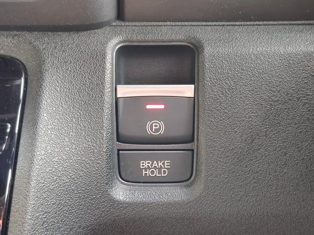 N-BOXカスタム ベースグレード 当社代車使用/純正8インチナビ(フルセグ/Bluetooth/USB)/バックカメラ/コーナーセンサー/電動スライド/LEDライト/レベライザー/ホンダセンシング(13枚目)