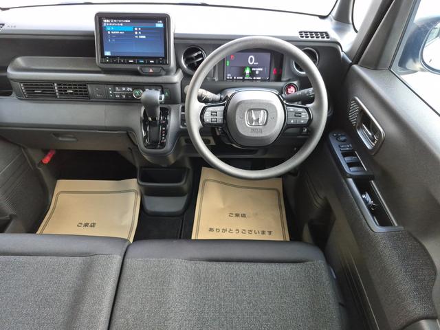 Ｎ－ＢＯＸカスタム ベースグレード　当社代車使用／純正８インチナビ（フルセグ／Ｂｌｕｅｔｏｏｔｈ／ＵＳＢ）／バックカメラ／コーナーセンサー／電動スライド／ＬＥＤライト／レベライザー／ホンダセンシング（7枚目）