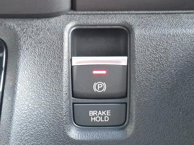 Ｎ－ＢＯＸカスタム ベースグレード　当社代車使用／純正８インチナビ（フルセグ／Ｂｌｕｅｔｏｏｔｈ／ＵＳＢ）／バックカメラ／コーナーセンサー／電動スライド／ＬＥＤライト／レベライザー／ホンダセンシング（13枚目）