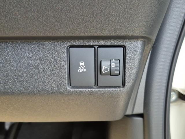 Ｎ－ＢＯＸカスタム ベースグレード　当社代車使用／純正８インチナビ（フルセグ／Ｂｌｕｅｔｏｏｔｈ／ＵＳＢ）／バックカメラ／コーナーセンサー／電動スライド／ＬＥＤライト／レベライザー／ホンダセンシング（19枚目）