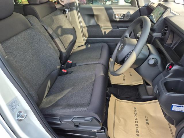 Ｎ－ＢＯＸカスタム ベースグレード　当社代車使用／純正８インチナビ（フルセグ／Ｂｌｕｅｔｏｏｔｈ／ＵＳＢ）／バックカメラ／コーナーセンサー／電動スライド／ＬＥＤライト／レベライザー／ホンダセンシング（32枚目）