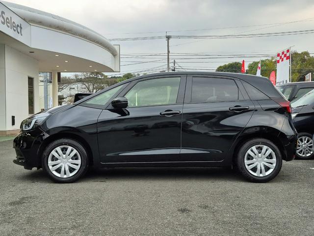 フィット ホーム　当社代車使用／メーカー純正メモリナビ（フルセグ／ＣＤ／ＤＶＤ／Ｂｌｕｅｔｏｏｔｈ／ＵＳＢ）／バックカメラ／ＬＥＤヘッドライト／コーナーセンサー／ブレーキホールド／ホンダセンシング（29枚目）