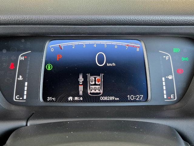 フィット ホーム　当社代車使用／メーカー純正メモリナビ（フルセグ／ＣＤ／ＤＶＤ／Ｂｌｕｅｔｏｏｔｈ／ＵＳＢ）／バックカメラ／ＬＥＤヘッドライト／コーナーセンサー／ブレーキホールド／ホンダセンシング（16枚目）