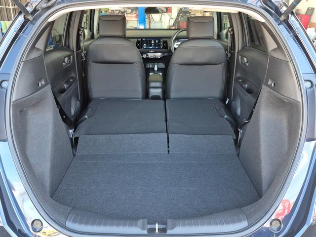 フィット ホーム　当社代車使用／メーカー純正メモリナビ（フルセグ／ＣＤ／ＤＶＤ／Ｂｌｕｅｔｏｏｔｈ／ＵＳＢ）／バックカメラ／ＬＥＤヘッドライト／コーナーセンサー／ブレーキホールド／ホンダセンシング（36枚目）