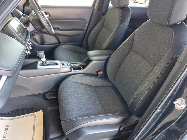 フィット ホーム　当社代車使用／メーカー純正メモリナビ（フルセグ／ＣＤ／ＤＶＤ／Ｂｌｕｅｔｏｏｔｈ／ＵＳＢ）／バックカメラ／ＬＥＤヘッドライト／コーナーセンサー／ブレーキホールド／ホンダセンシング（41枚目）