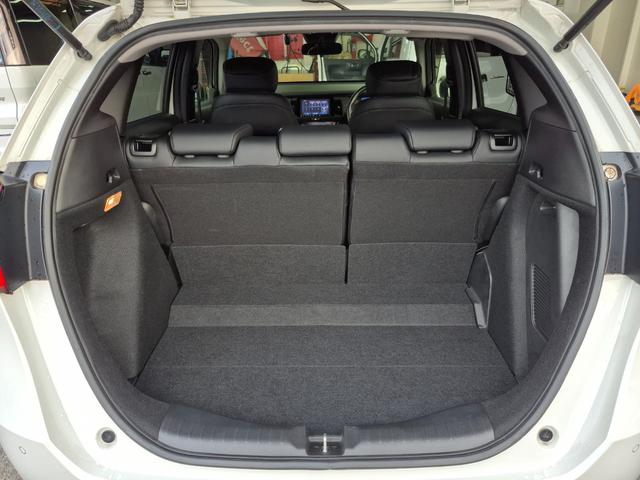 フィット e:HEVリュクス 純正メモリナビ(フルセグ/CD/DVD/Bluetooth/USB)/バックカメラ/LEDヘッドライト/コーナーセンサー/ブレーキホールド/ホンダセンシング(36枚目)