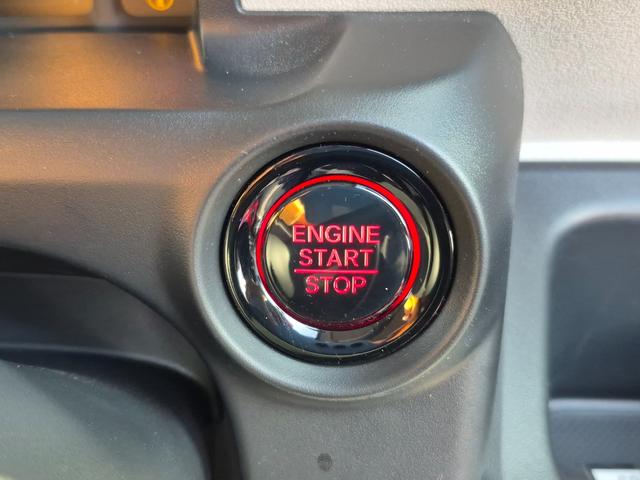 Ｎ－ＢＯＸ ベースグレード　当社代車使用／純正メモリナビ（フルセグ／Ｂｌｕｅｔｏｏｔｈ／ＵＳＢ）／バックカメラ／コーナーセンサー／電動スライド／ＬＥＤライト／シートヒーター／レベライザー／ホンダセンシング（17枚目）