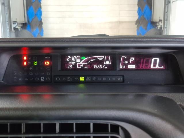 アクア Ｘ－アーバンソリッド　社外メモリナビ（フルセグ／ＣＤ／ＤＶＤ／Ｂｌｕｅｔｏｏｔｈ）／バックカメラ／コーナーポール／ビルトインＥＴＣ／シートヒーター／衝突被害軽減ブレーキ／ルーフレール（11枚目）