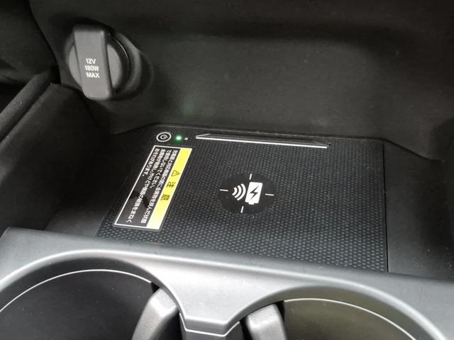 ＺＲ－Ｖ ｅ：ＨＥＶＺ特別仕様車ブラックスタイル　当社デモカー使用／メーカー純正メモリナビ（フルセグ／Ｂｌｕｅｔｏｏｔｈ／ＵＳＢ）／マルチビューカメラ／ＬＥＤヘッドライト／パワーバックドア／コーナーセンサー／ワイヤレスレス電／ビルトインＥＴＣ（9枚目）