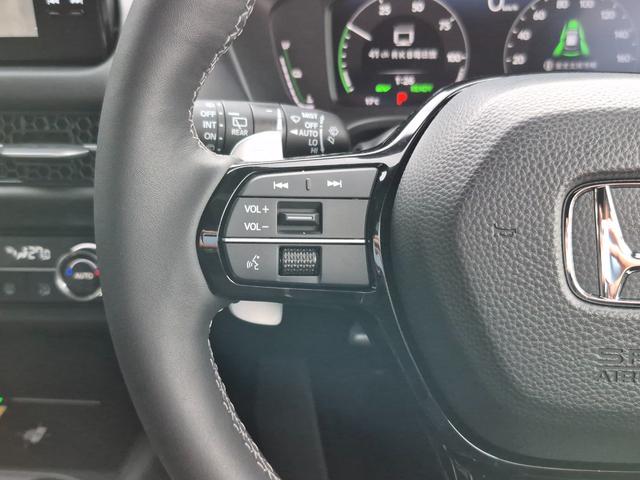 ＺＲ－Ｖ ｅ：ＨＥＶＺ特別仕様車ブラックスタイル　当社デモカー使用／メーカー純正メモリナビ（フルセグ／Ｂｌｕｅｔｏｏｔｈ／ＵＳＢ）／マルチビューカメラ／ＬＥＤヘッドライト／パワーバックドア／コーナーセンサー／ワイヤレスレス電／ビルトインＥＴＣ（11枚目）